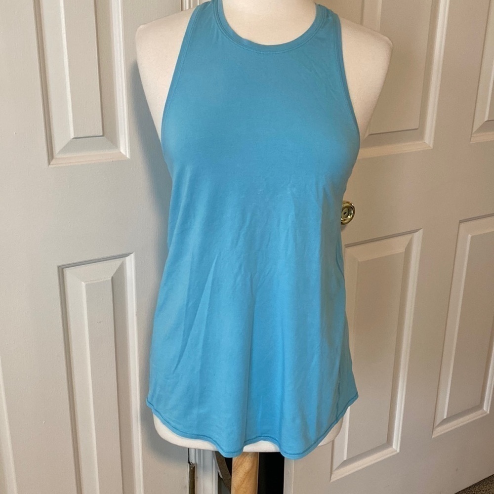 Lululemon Tank Top Light Blue Size 6 in Like New Condition
